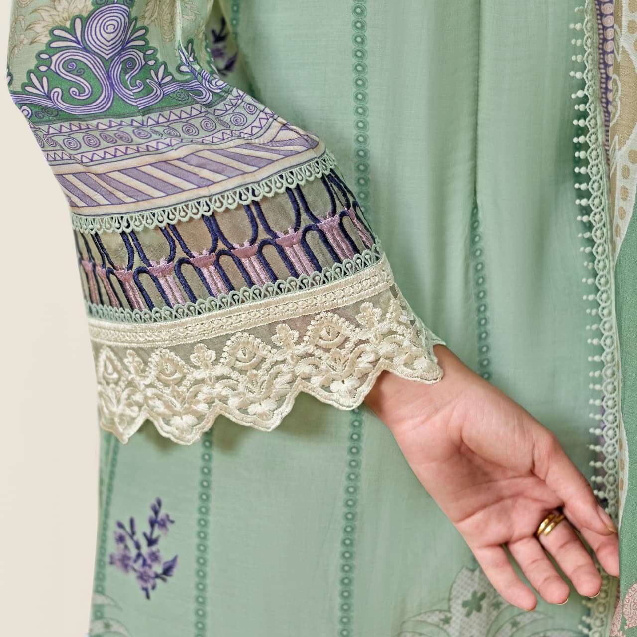 KIMORA SUIT IMPERIAL 931 TO 934 LIGHT DESIGN SUIT UNSTITCH RICH WEAR SUPPLIER KIMORA SUIT IMPERIAL 931 TO 934 LIGHT DESIGN SUIT UNSTITCH RICH WEAR SUPPLIER